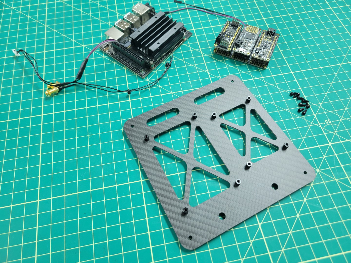 Top Accessory Plate Assembly | AVR Documentation