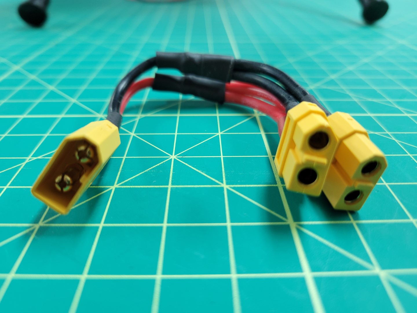 XT60 male (left) and female (right) connectors 