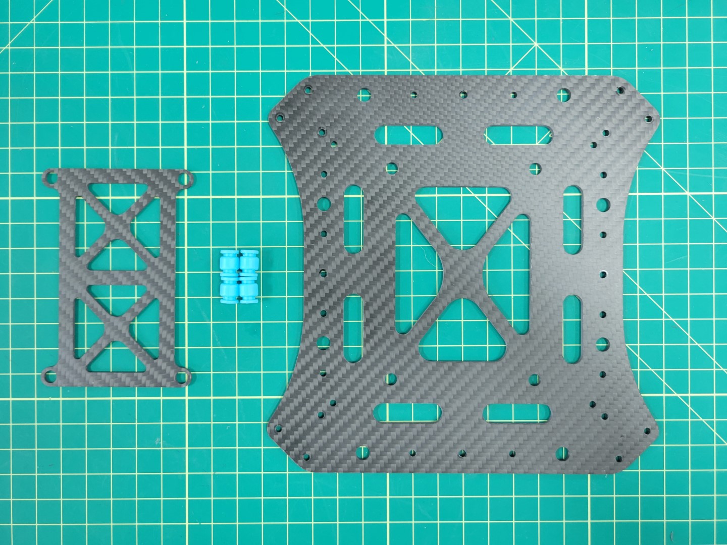 FC tray, dampeners, and mid top plate