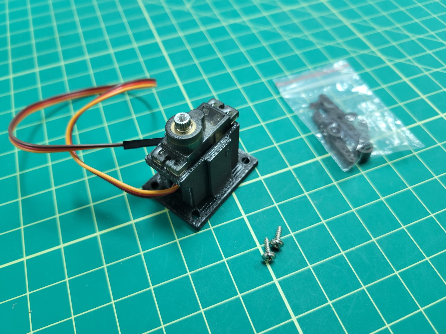 Gimbal Base Servo Placement