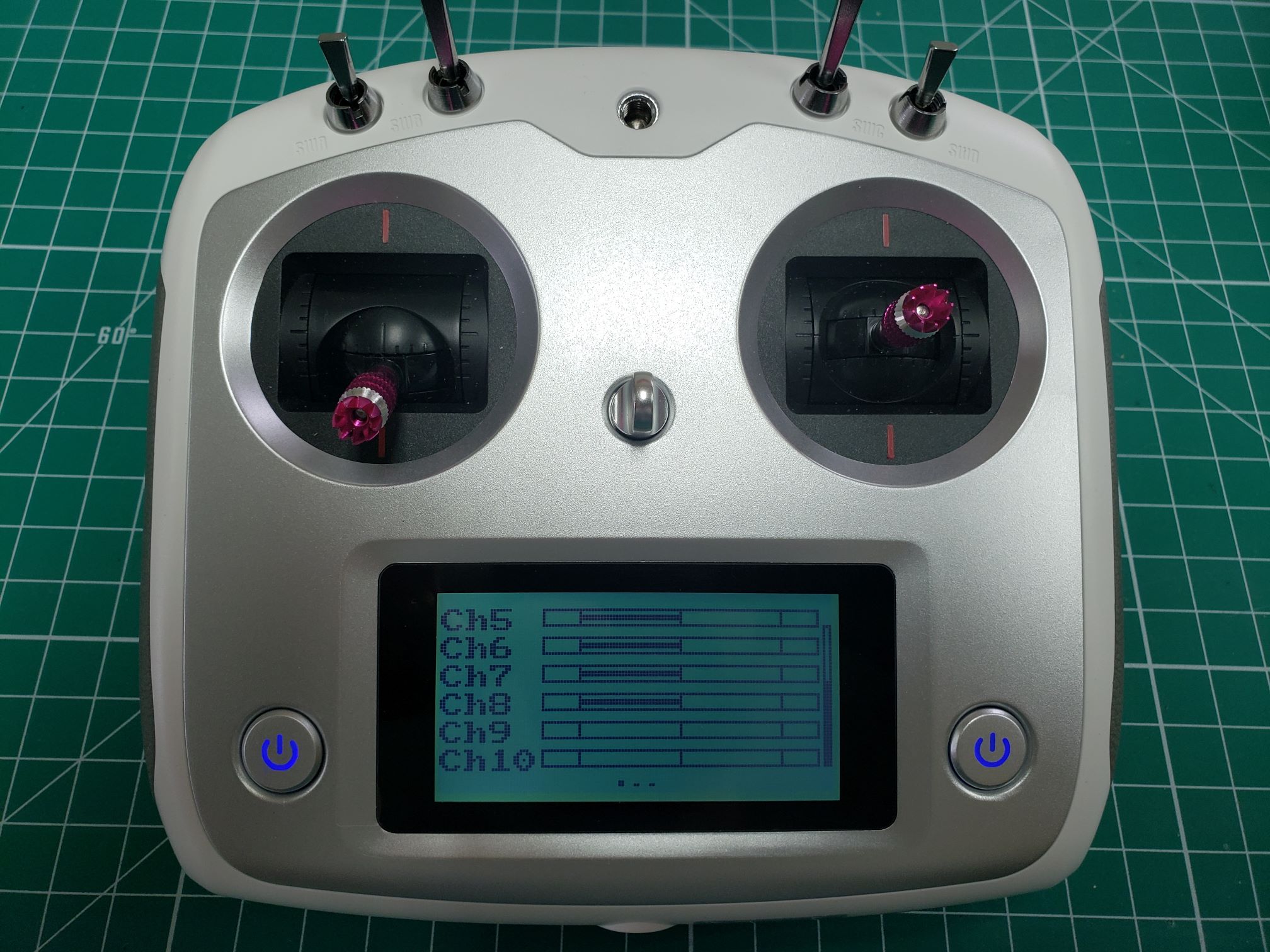 Default output for CH5-CH8 - all switches up